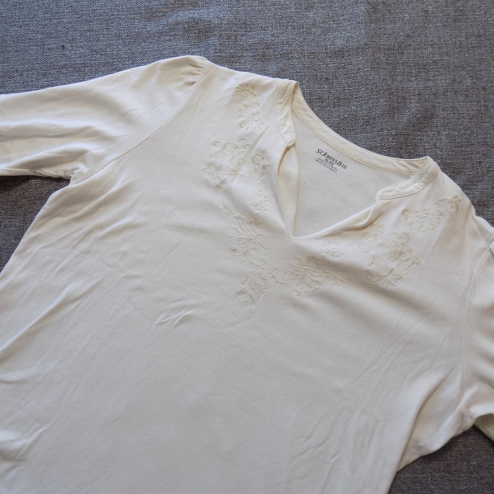 St. John's Bay Top Womens XL Cream Excellent Embroidered Split Neck Long Sleeve